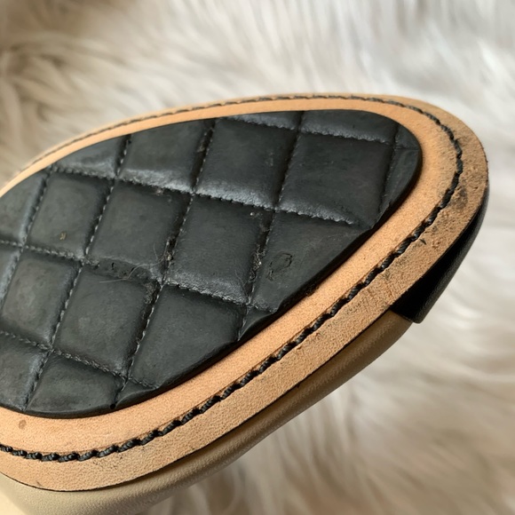 CHANEL Spirit Two Tone Stretch Cap Toe Pump - Picture 12 of 13